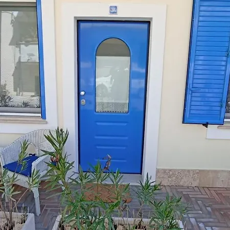 Le Stanze A Sul Mare Nuove In Stile Mediterraneo 3* Le Castella (Calabria)