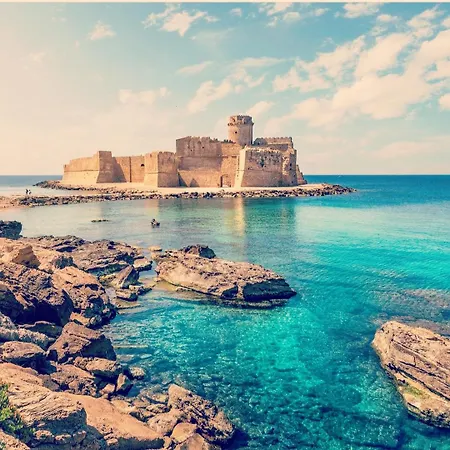 Le Stanze A Sul Mare Nuove In Stile Mediterraneo 3* Le Castella (Calabria)